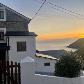 Casa Salitre - Terraza Mirador y Vistas al Puerto de Ortiguera