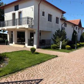 Pensiune Agroturistica Giuvaerul Oltului, hotel u gradu 'Grădinari'