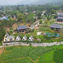 Retreat Lương Sơn Hoa Ban, Hoà Bình