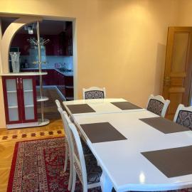BEAUTI-House, hotel u gradu Ijevan