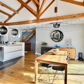 House with sauna, gym, and terraces, hotel in Divonne-les-Bains