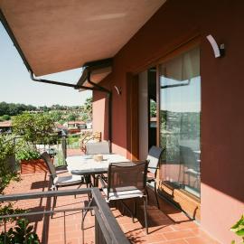 Casa Terra Holiday, hotel in Padenghe sul Garda