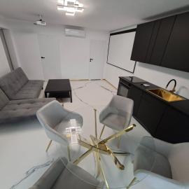 Golden Pearl Apartments
