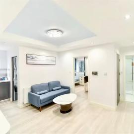 2 Bedroom 3 Bed Stylish Flat with parking, hotel en Crowthorne
