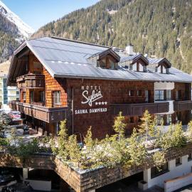 Heart Hotel Sylvia, hotel in Ischgl