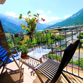 Ibonciecho, vistas fabulosas al lago, Petfriendly, hotel in Sallent de Gállego