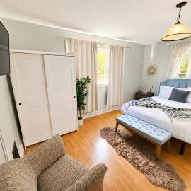 Nat Private Room near Yale, Hospitals & Downtown, hotel in New Haven