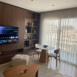 Luxury one bedroom apartment in Sodic villete, hotel em New cairo