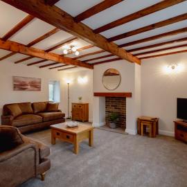 Barn End, Stylish Retreat Near Wedding Venues
