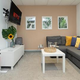 Open Mind Property - Spacious 2BR Flat City Views