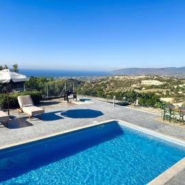 Villa Tuludis, hotel em Dhrousha
