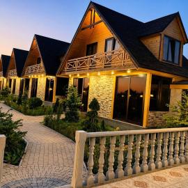 Elite park luxe cottages, ξενοδοχείο σε Goghtʼ