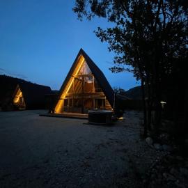 A-frame Boema, viešbutis mieste Cîmpu lui Neag