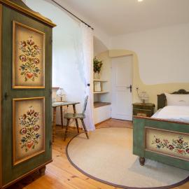 Burgzimmer 1 historisches Herrenhaus im Grünen