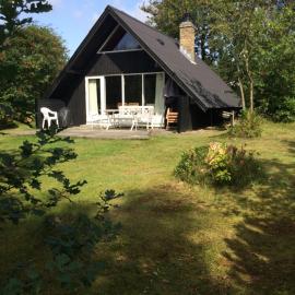Cozy Holiday cottage at Ringkøbing Fjord, hotel en Hemmet