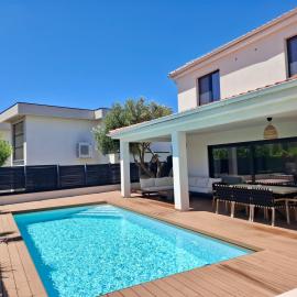Vila Esnella - Private Pool & Panoramic Sea view, Hotel in Primošten