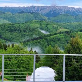 Casa Stelar - A breathtaking view – hotel w mieście Moieciu de Jos