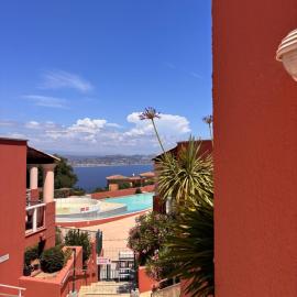A haven overlooking the Bay of Cannes, hotel in Théoule-sur-Mer