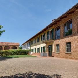 Casa Centomila Volte Benvenuti, hotel in Tigliole