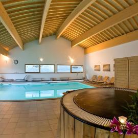 Appartement Orelle spa et piscine: Orelle şehrinde bir otel