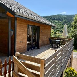 Chalet Iris, spa privatif, 4p, hotell i Rochesson
