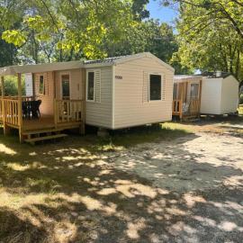 Camping les sablons, hotel v destinácii Vergeroux
