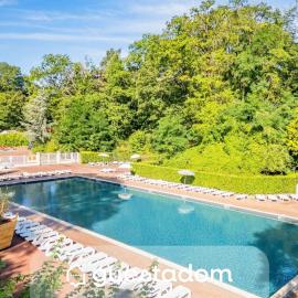 Clairière AC - Petfriendly Piscine, hotel in Saint-Chéron