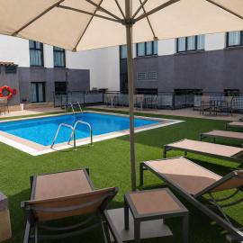 Hotel Pedro I De Aragon 4 Estrellas SUPERIOR: Huesca'da bir otel