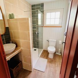 Chambre indépendante et cosy avec jardin, hotel i Cardan