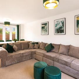 Games Room, Easily Sleeps up to 11, Gated Parking, WiFi