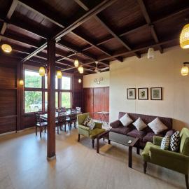 3BHK with pool Deshco Villa Greenwood, Lonavala, hotel a Malavli