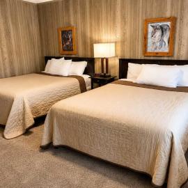 Room 23-2 Queen Suite-Woodland Motor Lodge