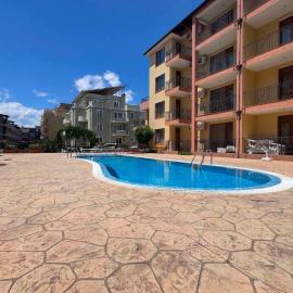 Guest House Kremena suites in Sv Vlas with swimming pool