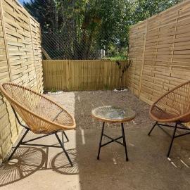 Pavillon - T2 Duplex avec Terrasse et Parking, hotel a Montagnat