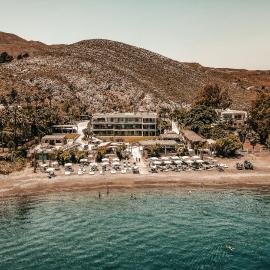Sagredo Beachfront Retreat & Spa by E-GEO, hotel in Agios Fokas