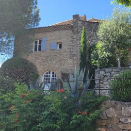 La bastide sous les tours - chambres d'hôtes de charme, hotel u gradu Grane