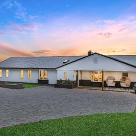 Newburgh में, होटल Sunset Lakehouse - Stunning Views & Lake Fun
