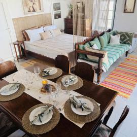 Renovated 100yo Cycladic Home in center of Naousa