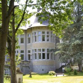 Château d'Harnoy, hotelli kohteessa Yvoir