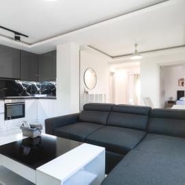 Newly built detached house with parking 2, hotel u gradu Larisa