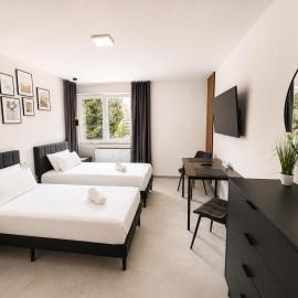 Lipp Apartments