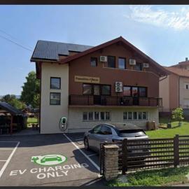 Aman Guesthouse, hotel di Bihac