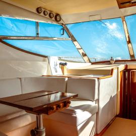 BALI BOAT b&b HOUSE BOAT, Hotel in SantʼAntìoco