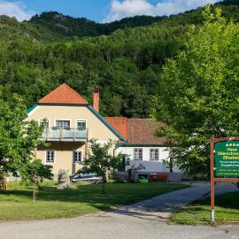 Ferienwohnungen Haus Stierschneider, hotell i Spitz