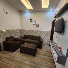 2bhk apartment with ac, hotel v destinácii Kharar