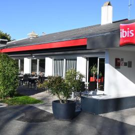 ibis Laval Le Relais D'Armor, khách sạn ở Laval