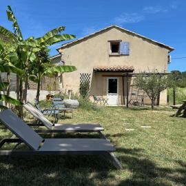 Le Petit Gîte, hotel in Vaison-la-Romaine