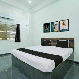 SPOT ON Divya Resort, hotel sa Bareli