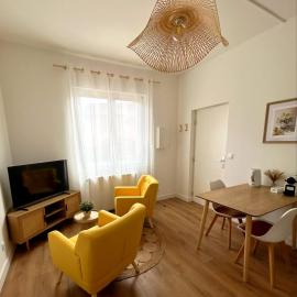 Appart neuf Lit Queensize Parking gratuit 2 pers