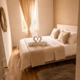 Cottage La Casanière Giverny 5km, hotelli kohteessa Bennecourt